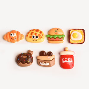 Cabujón plano de resina con diseño de hamburguesa y donut de dibujos animados para la creación de joyas DIY, horquillas y decoración de fundas de teléfono - Product Image 1