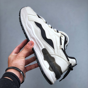 Nuevos zapatos deportivos de moda para hombre y mujer, con suela gruesa, a la moda, que aumentan la altura y son cómodos para absorber impactos. - Product Image 2