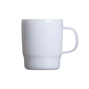 オフィスや家庭のコーヒーショップで使用するための手吹きの乳白色のホウケイ酸翡翠ガラスカップ