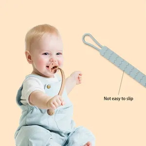 Wholesale Muti Color BPA Free Pacifier Clip Chain Silicone Teething Baby Pacifier Wooden Clips For Kids