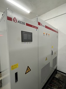 Sistema Híbrido Solar de Energía CA Trifásico para Uso Industrial de 100Kw, 250Kw, 500Kw, 630kw, 1000kw - Product Image 2