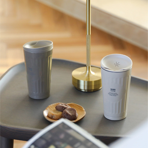 Nuevo Diseño de Vaso Térmico Portátil de Doble Aislamiento de Acero Inoxidable con Tapa con Orificio para Aroma - Product Image 2