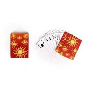 Cartes à Jouer Personnalisées Professionnelles avec Logo Imprimé Fabriquées en Papier de Haute Qualité - Product Image 1