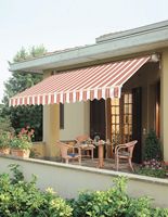 Auvent de fenêtre motorisé électrique rétractable double face de luxe SYF avec télécommande pour hôtels et balcons
