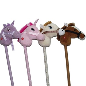 Kualitas Tinggi Berwarna Kustom Boneka Stick Plush Kuda Kayu Mainan dengan Suara - Product Image 1