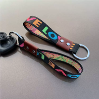 Porte-clés de voiture personnalisé et tendance avec bracelet coloré en forme de lettre pour hommes et femmes, lanière en tissu pour clés de poche
