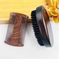 Fournisseur de la Chine en gros OEM Kit de brosses à barbe en bois pour hommes avec logo Ensemble de peignes à barbe en poils de sanglier en bois de bambou pour hommes