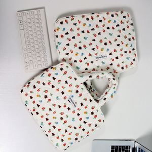 Linda Bolsa para Portátil Acolchada con Diseño Floral de Osos, Funda Protectora para Portátil de 14/16 Pulgadas con Asa, Estuche de Transporte Portátil para Mujeres - Product Image 3