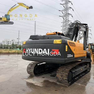 Excavatrice d'occasion Hyundai HX220S, modèle 2023, excellent état, moteur diesel, capacité de la cuve de 1,38 m, 22 tonnes - Product Image 4