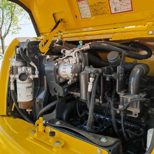 รถขุดไฮดรอลิกตีนตะขาบ Komatsu PC70 มือสอง น้ำหนัก 3.5 ตัน เครื่องยนต์ Komatsu รุ่นปี 2022 ผ่านการทดสอบและตรวจสอบแล้ว ขายในราคาถูก - Product Image 4