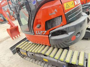 Kubota U27 de Giro Cero para Espacios Reducidos - Fácil Acceso, Ideal para Trabajos Municipales/de Jardinería - Product Image 6