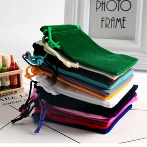 Sac cadeau en velours recyclable 3x4 pouces avec cordon de serrage, taille personnalisable, pochette de rangement - Product Image 4