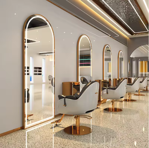 Espejo de Maquillaje Moderno con Marco Dorado y Luces LED, Espejo de Pared con Sensor Inteligente para Salón de Belleza o Baño, Diseño Moderno Iluminado - Product Image 1