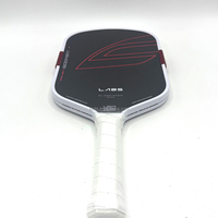 Raquette de pickleball en fibre de carbone Toray T700 de 16 mm, avec logo, forme originale, surface rugueuse, noyau en mousse + EVA, livrée avec une housse de raquette gratuite.