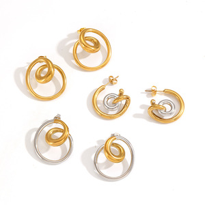 ต่างหูสตั๊ดไทเทเนียมลายเรขาคณิตสำหรับผู้หญิง ดีไซน์เก๋ไก๋ หรูหรา ต่างหูสแตนเลสทรงเกลียวคุณภาพสูง - Product Image 4