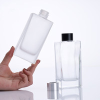 Bouteille diffuseur de parfum rectangulaire en verre dépoli rechargeable de 150 ml avec bouchon doré pour huiles essentielles et désodorisant