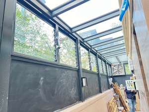 Cadre en alliage d'aluminium, fenêtre à persiennes en verre extérieure, lames de persiennes à ouverture horizontale, design moderne, ventilation automatique et manuelle - Product Image 2