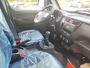 Camioneta Refrigerada SAIC MAXUS con Volante a la Derecha (RHD) y a la Izquierda (LHD) para el Transporte de Alimentos Frescos Congelados, Medicamentos y Vacunas - Product Image 6