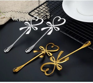 Cuillère à café Mini cuillère à thé en argent cuillère à café fabricant personnalisé en acier inoxydable métal fête moderne durable cuillère en or - Product Image 6