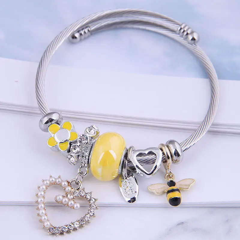 2022 Top Selling Romantic Heart & Bee Key Charm Bracelet For Women Adjustable Size Stainless Steel Bracelet Diy Jewelry