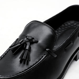 पुरुषों के नए डिजाइन पोशाक जूते वास्तविक चमड़े के कैजुअल लोफर्स बड़े आकार की नई शैलियों को उच्च नुकीले पैर की अंगुली पहनते हैं। - Product Image 5