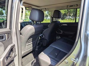 Chery Jetour Traveller T2 2.0TD Automatic ConquerSUV Usato, SUV Cinese di Lusso, Nuovo, Guida <span class=keywords><strong>a</strong></span> Sinistra, Cerchi in Lega R20, Interni in Pelle, Ibrido - Product Image 4