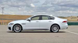 Kits de carrocería para <span class=keywords><strong>Jaguar</strong></span> <span class=keywords><strong>XF</strong></span> X250 estilo 2016-2019 <span class=keywords><strong>Kit</strong></span> de carrocería para RS Sport style parachoques delantero de alta calidad con difusor trasero de rejilla - Product Image 6