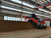 Machines de fabrication de compost entièrement automatiques Tourneuse de compost automotrice en andain
