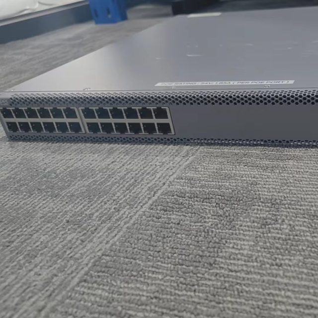 Juniper Network Original Used Network Switch EX4400-24P  90%new in Stock Network Equipment