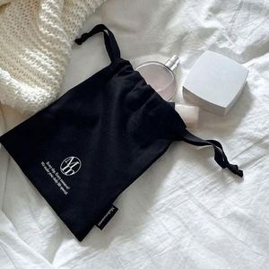 Sacs à cordon personnalisés de haute qualité avec logo, sacs anti-poussière en coton biologique doux en mousseline pour savon, parfum, cadeaux - Product Image 2