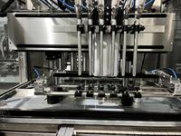 Machine de remplissage automatique de détergent liquide, assainissant anti-corrosion, nettoyant WC acide, eau de Javel en bouteille plastique