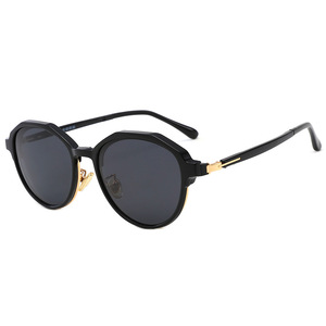 <b>Clip</b>-On Magnetic Sunglasses TR90 Polarized UV400 Oval <b>Frame</b> 8029 Sports Eyewear - Product Image 4