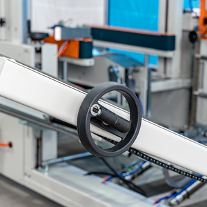 GURKI Nouveau produit le plus vendu <span class=keywords><strong>2022</strong></span> Machine de formage automatique verticale de cartons en papier pour l'emballage de boissons à faible bruit - Product Image 3