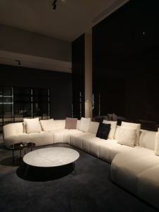 新しい3人掛けミニマリストソファベッド、スポンジ入りカバー付きモジュール式ソファセット、アパートのリビングルーム用 - Product Image 5