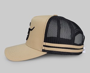 Casquette Trucker personnalisée 5 panneaux profilé haut avec deux bandes latérales en maille pour femme et homme, avec étiquette latérale brodée, casquettes Trucker Australie - Product Image 3