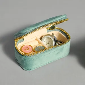 Yüksek kaliteli özel lüks kadife mücevher kolye yüzük hediye kutuları ambalaj yumuşak şerit takı kadife saklama kutusu