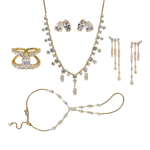 Joyería de plata Gemnel 925, pulsera de cadena para mano, conector de anillo con circonita cúbica, anillo de muñeca brillante, joyería llamativa para la mano. - Product Image 1