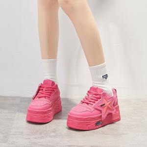 Кожаные розовые массивные кроссовки на платформе со шнуровкой повседневная обувь женская обувь для прогулок - Product Image 5