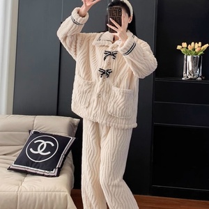2024 caldo autunno inverno <span class=keywords><strong>donna</strong></span> <span class=keywords><strong>pigiama</strong></span> Set flanella moda dolce fiocco molto spesso caldo con tasca Homewear di lusso pigiami - Product Image 4