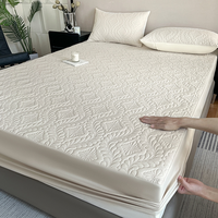 Meilleure Vente Housse de Matelas Imperméable Respirante en Polyester Protège-Matelas Drap-Housse Garnis Ensemble Grandes Tailles (King, Queen) Articles en Gros