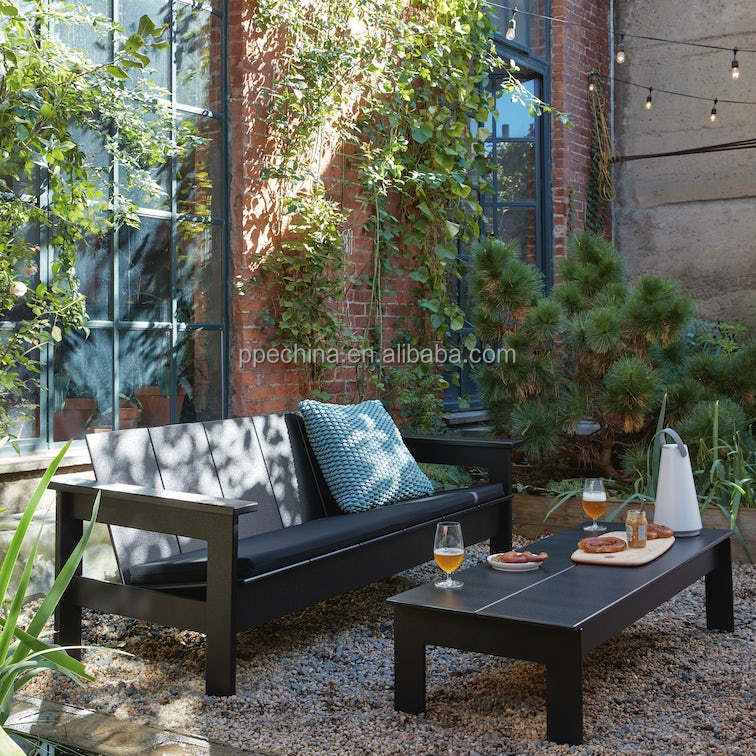 Modern Design Luxury Polyethylene Plastic Garden Sofa Furniture Outdoor Leisure Sectional Customized Outdoor Sofa Set