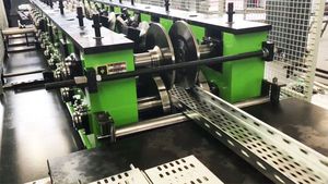 स्वचालित समायोजित केबल ट्रे सभी अंतरराष्ट्रीय आकार ऑटो पूर्ण लाइन विनिर्माण मशीनों - Product Image 3