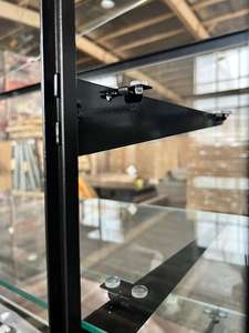 Vitrine de comptoir en verre à vision complète avec cadre en aluminium - Product Image 3