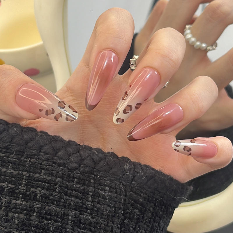 BY1817 Misty Leopard Print