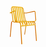 Fauteuil en métal empilable d'intérieur moderne chaise de salle à manger colorée pour maison appartement salle de bain panneau en MDF pour usage extérieur