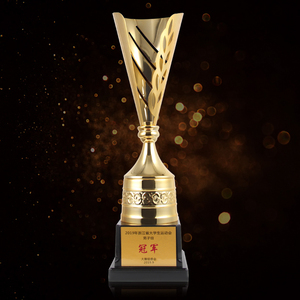 Grand trophée <span class=keywords><strong>de</strong></span> 80cm en métal personnalisé pour compétition sportive majeure Champion Team Awards Gagnant Souvenir Cadeau OEM Golden Heavy Trophées - Product Image 3