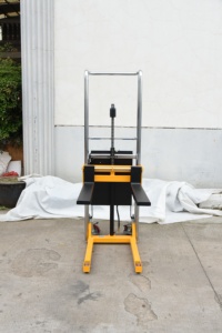EJ4150 Ergonomischer Halbelektrischer Plattformstapler 400kg mit Langlebigem Verchromtem <span class=keywords><strong>Mast</strong></span> - Product Image 3