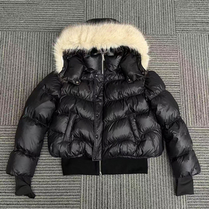 Veste en duvet d'oie noire pour femmes en gros avec <span class=keywords><strong>fourrure</strong></span>, manteau d'hiver pour femmes, rembourrage 750, pour moins 10 - Product Image 1