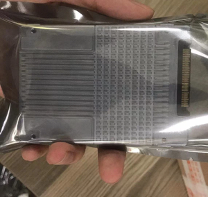 Intel DC P4610 SSDPE2KE076T8 7.68TB NVMe U.2 PCIe 2.5 inç Katı Hal Sürücüsü Dahili Kurumsal Sunucu SSD'si - Product Image 4