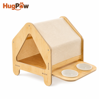Mobilier pour animaux tout-en-un : Niche en bois intégrée avec gamelles en céramique surélevées et griffoir en feutre amovible pour chats d'intérieur